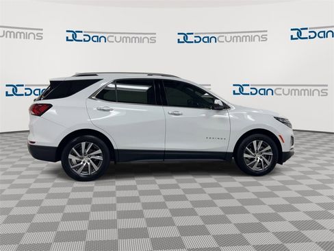 Used 2022 Chevrolet Equinox Premier image 9