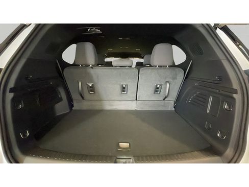 New 2026 GMC Acadia Elevation image 16