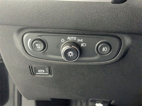 Used 2019 GMC Terrain SLT w/ Preferred Package image 16