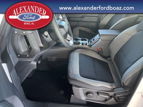 New 2025 Ford Bronco 4-Door image 8