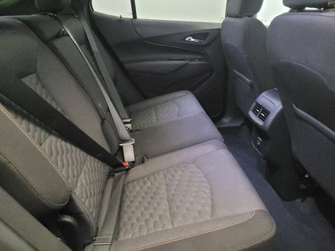 Used 2021 Chevrolet Equinox LT image 19