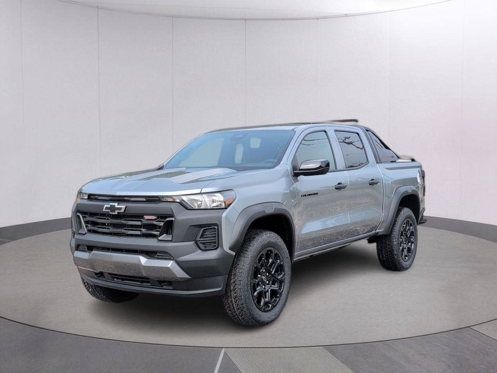 New 2026 Chevrolet Colorado Trail Boss w/ Midnight Edition AWD/4WD image 1