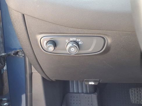 Used 2024 Chevrolet Equinox LT w/ LPO, Floor Liner Package FWD image 21