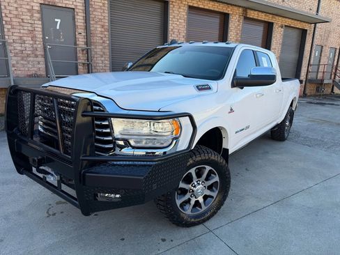 Used 2022 RAM 3500 Limited image 2