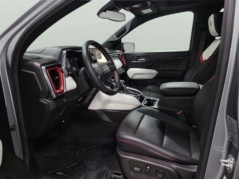 Used 2024 GMC Canyon AT4X w/ AT4X AEV Edition AWD/4WD image 11
