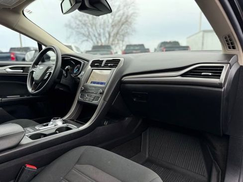 Certified 2020 Ford Fusion SE image 16
