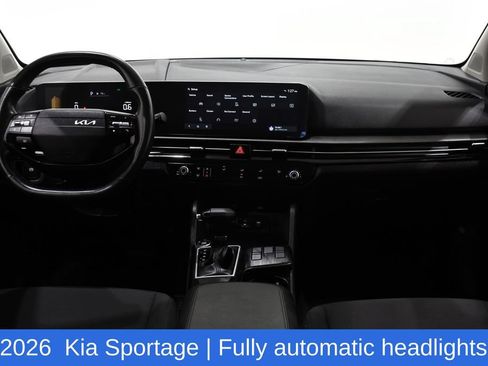 Used 2026 Kia Sportage LX FWD image 8