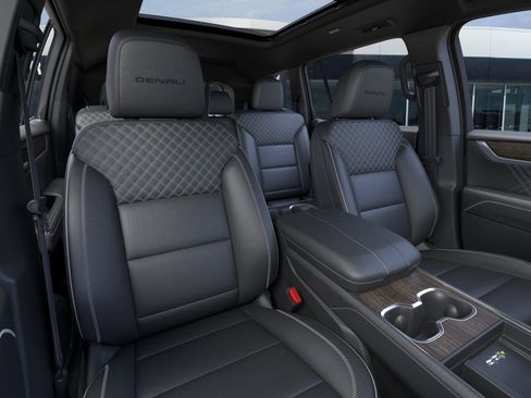 New 2026 GMC Acadia Denali w/ Super Cruise Package image 17