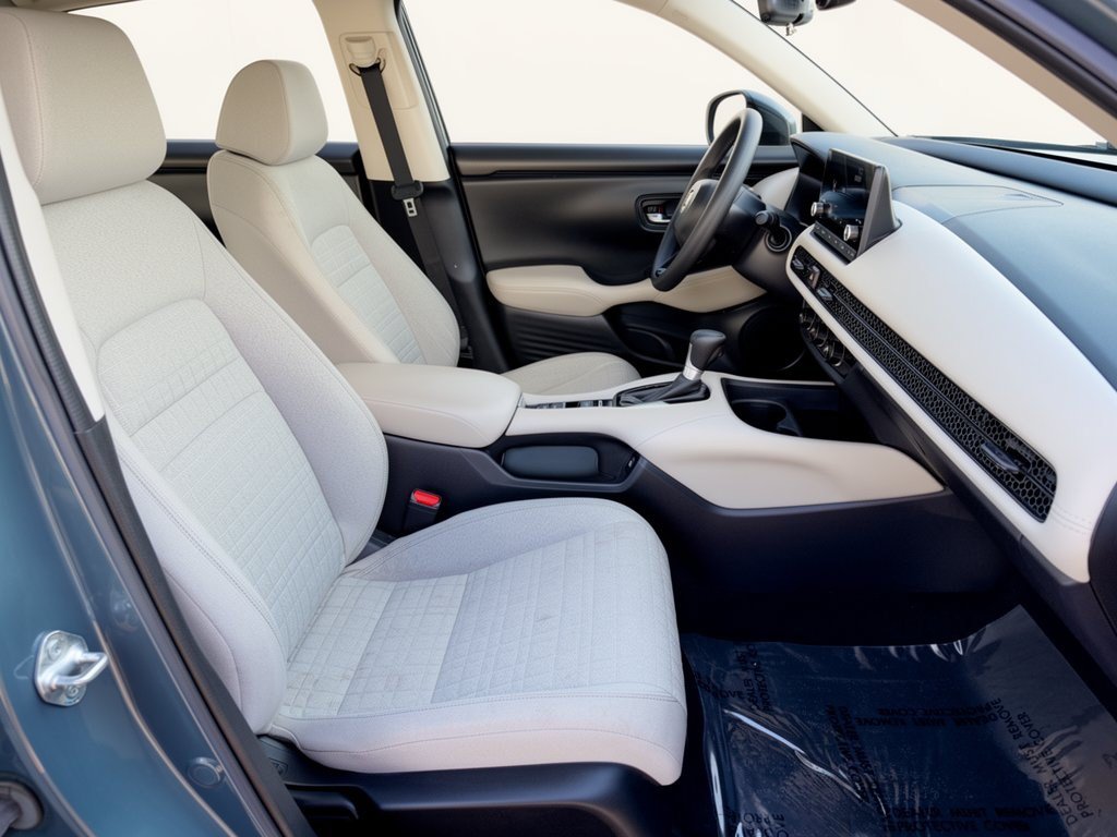 Used 2023 Honda HR-V LX image 30