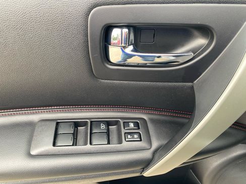 Used 2011 Nissan Rogue SV w/ SL Pkg AWD/4WD image 17