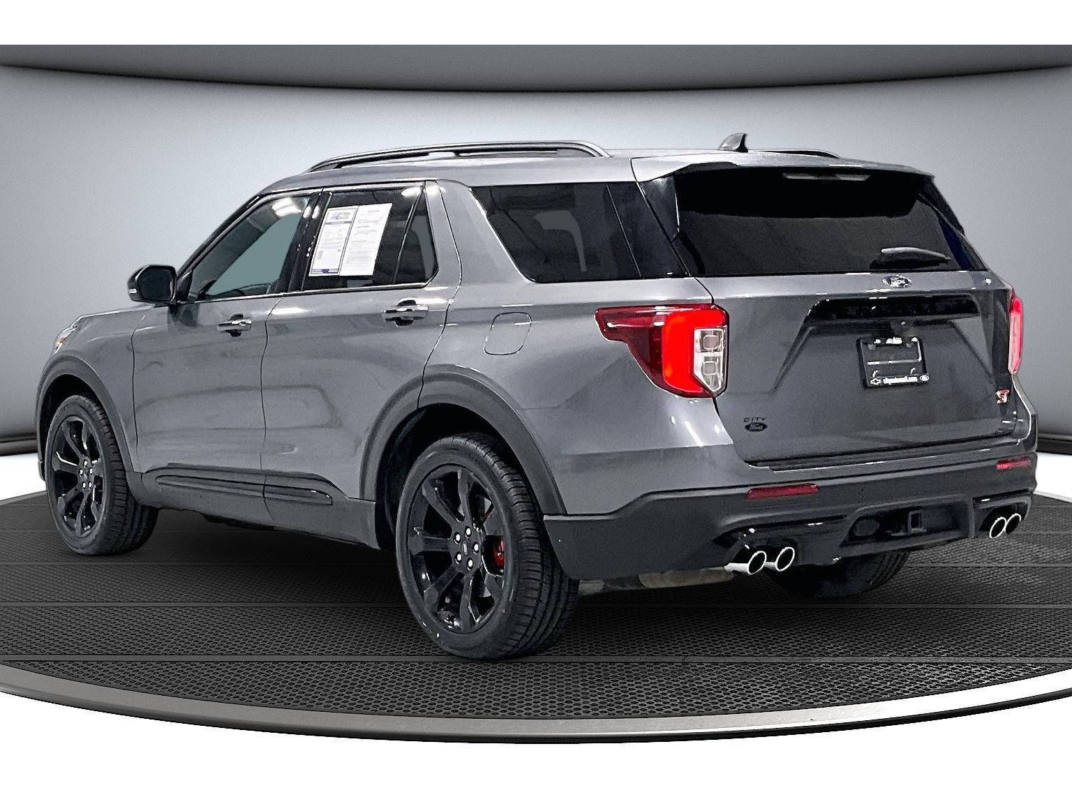 Used 2024 Ford Explorer ST w/ Equipment Group 401A AWD/4WD image 18