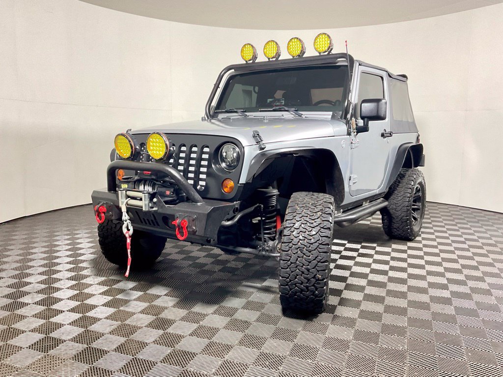 Used 2013 Jeep Wrangler Sport w/ Connectivity Group AWD/4WD image 2