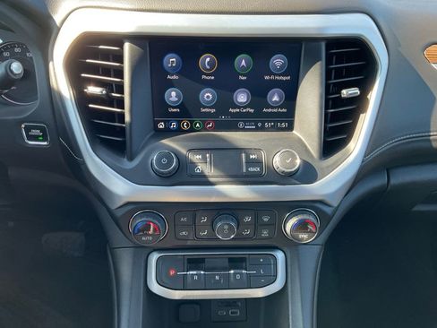 Used 2023 GMC Acadia SLE w/ Driver Convenience Package image 12