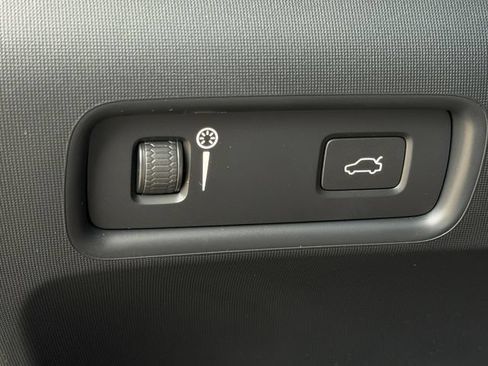Used 2022 Polestar Polestar 2 w/ Plus Package AWD/4WD image 19