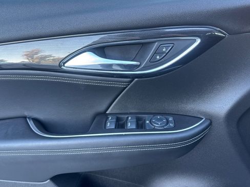 Used 2022 Buick Envision Preferred image 12