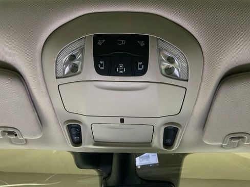 Used 2022 Chrysler Pacifica Limited image 22