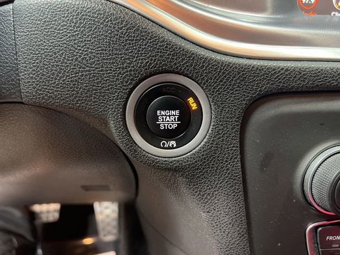 Used 2021 Dodge Charger GT w/ Performance Handling Group image 27