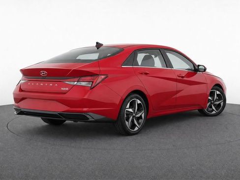 Used 2023 Hyundai Elantra Limited FWD image 5