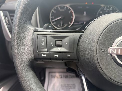 Used 2023 Nissan Rogue SV FWD image 23