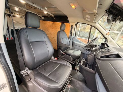 Used 2018 Ford Transit 150 Low Roof image 19