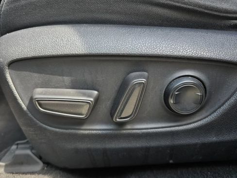 Used 2021 Toyota RAV4 XLE FWD image 20