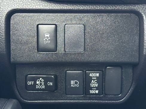 Used 2022 Toyota Tacoma TRD Off-Road image 42