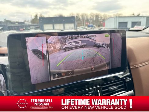 New 2026 Nissan Pathfinder Platinum image 31