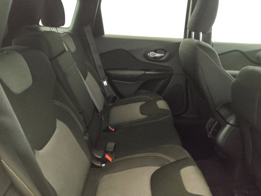 Used 2014 Jeep Cherokee Latitude AWD/4WD image 19