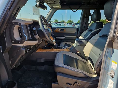 Used 2023 Ford Bronco Wildtrak AWD/4WD image 11