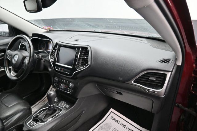 Used 2019 Jeep Cherokee Limited AWD/4WD image 10