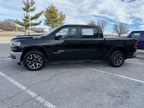 Used 2025 RAM 1500 Laramie image 14