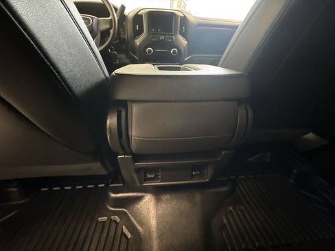 Used 2021 GMC Sierra 1500 2WD Crew Cab w/ Fleet Convenience Package image 22