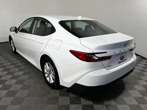 Used 2025 Toyota Camry LE FWD image 7