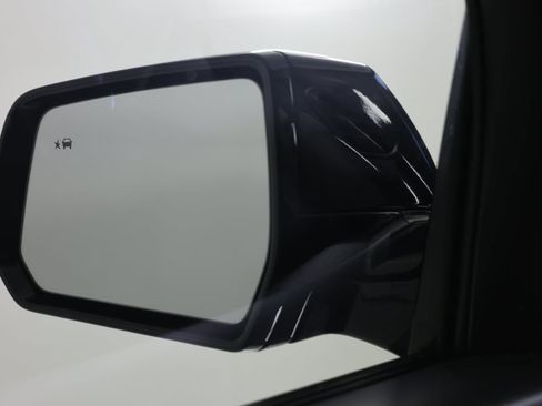 Used 2020 Chevrolet Traverse RS w/ LPO, Floor Liner Package image 17