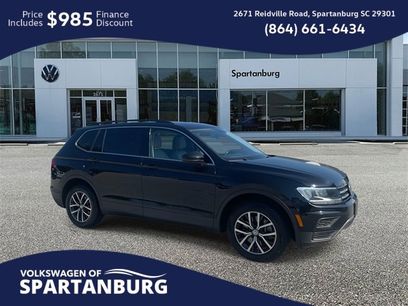 Used 2019 Volkswagen Tiguan SE w/ Panoramic Sunroof Package