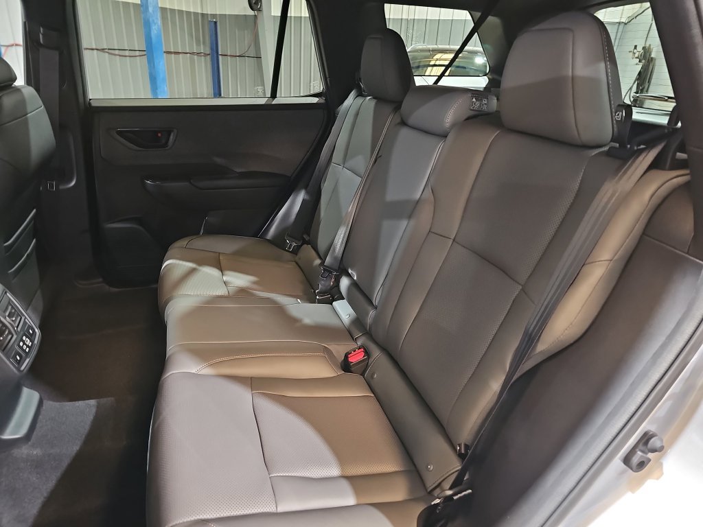 New 2026 Subaru Outback Limited w/ Premium/Limited Package 2 AWD/4WD image 14