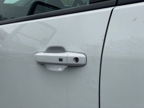 Used 2024 Chevrolet Silverado 2500 LT AWD/4WD image 24