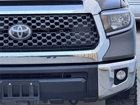 Used 2019 Toyota Tundra SR5 w/ SR5 Upgrade Package image 8