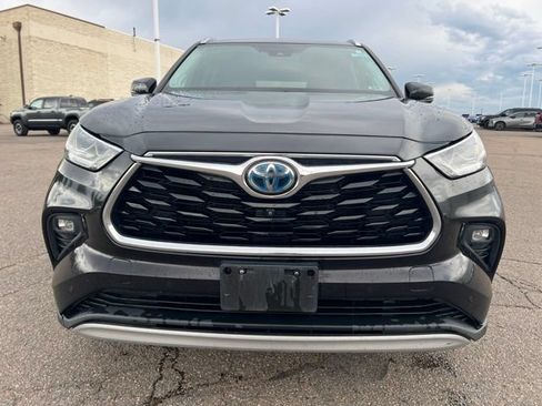 Used 2021 Toyota Highlander Platinum AWD/4WD image 9