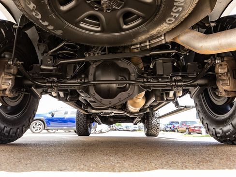 Used 2020 RAM 2500 Laramie AWD/4WD image 16