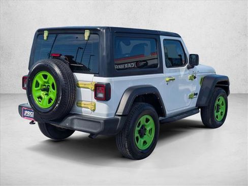 Used 2022 Jeep Wrangler Sport image 5