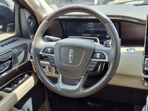 Used 2023 Lincoln Navigator Reserve RWD image 8