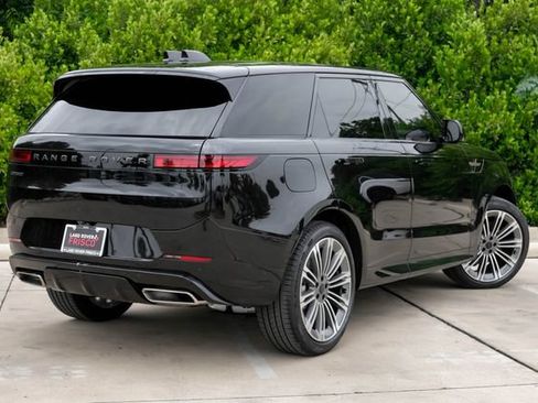 New 2026 Land Rover Range Rover Sport Dynamic SE AWD/4WD image 11