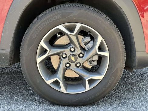 Used 2024 Chevrolet Trax LT w/ Driver Confidence Package FWD image 7