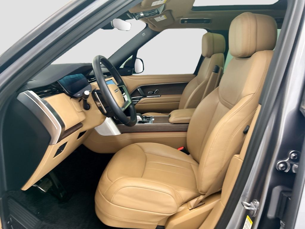 Used 2023 Land Rover Range Rover SE AWD/4WD image 5