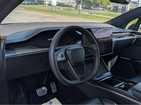 Used 2022 Tesla Model X Plaid AWD/4WD image 22