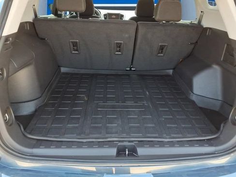 Used 2024 GMC Terrain SLE FWD image 21