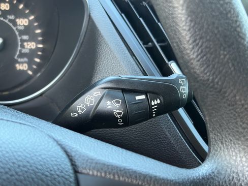 Used 2019 Ford Escape SE AWD/4WD image 16