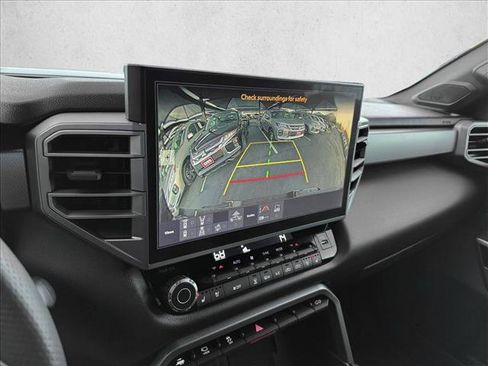 Used 2025 Toyota Tundra Limited image 14