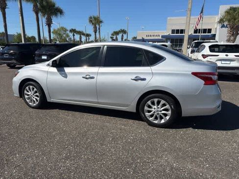 Used 2019 Nissan Sentra SV image 4